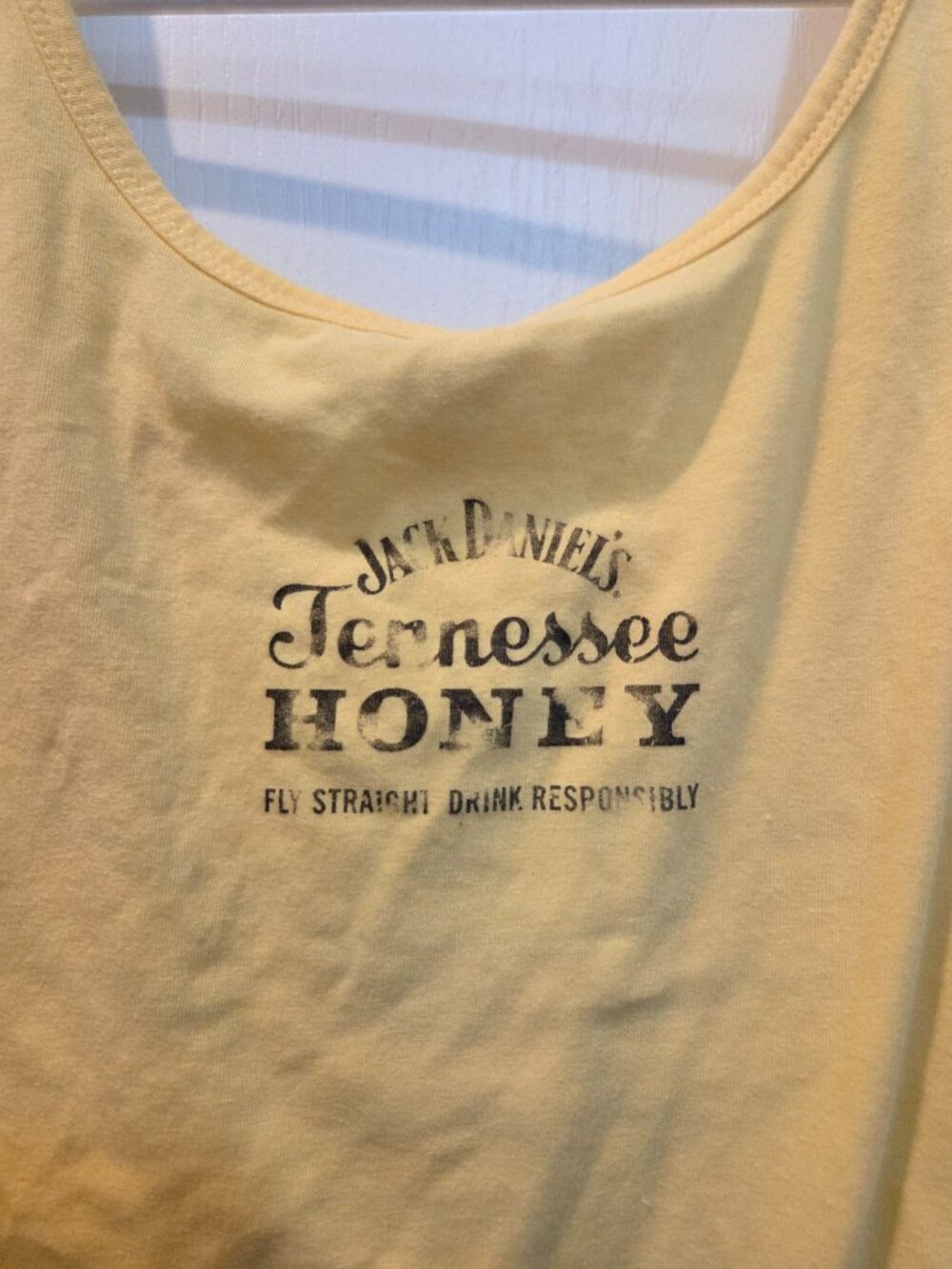 Jack Daniel’s Tennessee Honey Yellow Graphic Tank Top Bee Large - Picture 4 of 5